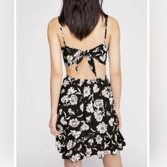 Free People I’ve Got A Feeling Black White Floral Skirt and Top Set, NWT, Small - Picture 2 of 15